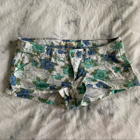 Hollister Pants - Hollister Blue and  Green Floral Shorts